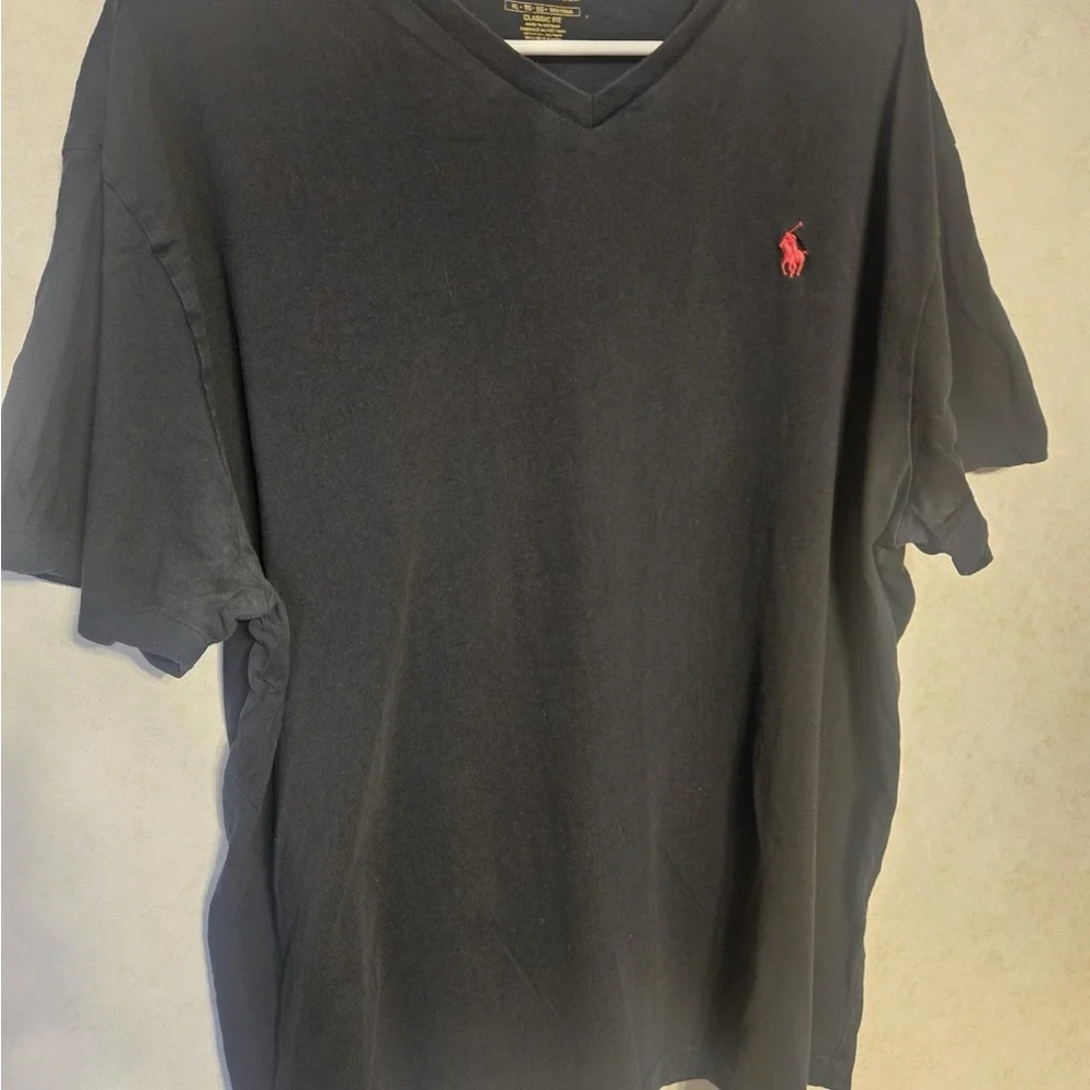 Polo by Ralph Lauren Men's Charcoal‎ Tee with Red Emblem